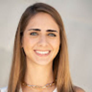 Meet your Posher, Daniella